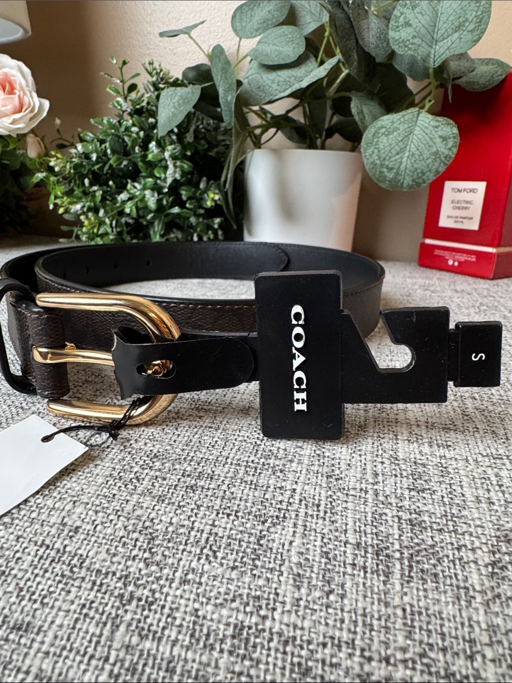 Coach Black Leather Women's Belt With Gold-Tone Buckle Size S